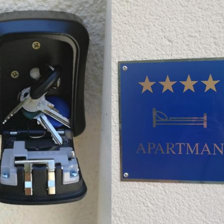 PUY Apartment Pineta With Terrace & Park Wood View מראה חיצוני תמונה