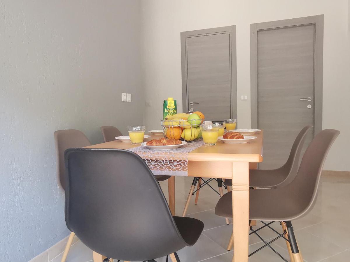 PUY Apartment Pineta With Terrace & Park Wood View מראה חיצוני תמונה
