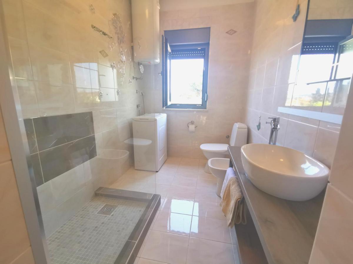 PUY Apartment Pineta With Terrace & Park Wood View מראה חיצוני תמונה