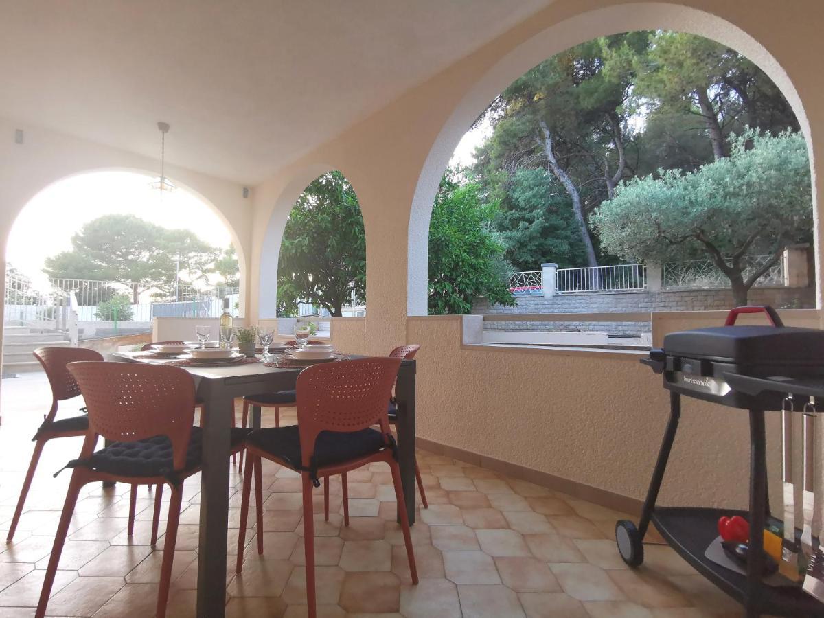 PUY Apartment Pineta With Terrace & Park Wood View מראה חיצוני תמונה